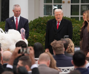 Trump ułaskawił indyki. Ale poprzednie zostaną zjedzone?!