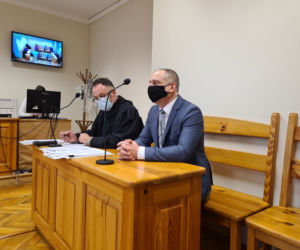 Zwolnieni ratownicy medyczni z Przemyśla przed sądem walczą o przywrócenie do pracy [ZDJĘCIA]