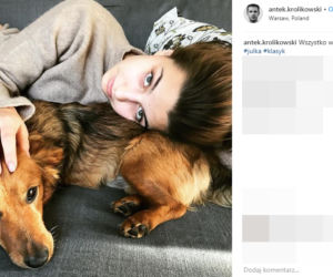Julia Wieniawa ma nowego pieska Gustawa 