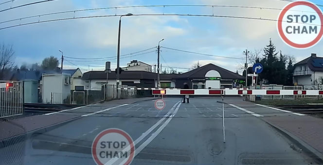 Krok dzielił emeryta od strasznej śmierci