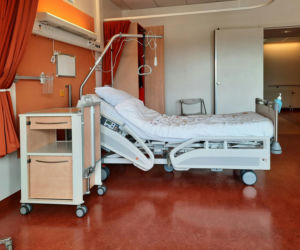 Hospicjum to nie tylko „ostatnie dni”, ale i życie bez bólu. Jak i kiedy warto skorzystać z darmowego wsparcia?