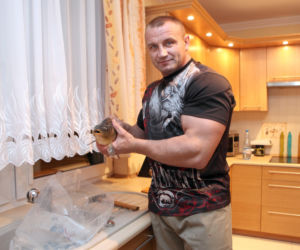 Mariusz Pudzianowski vs. karp