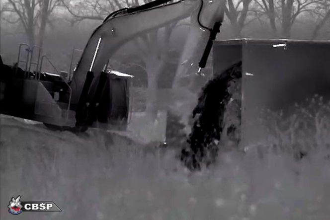 Mafia śmieciowa rozbita na Pomorzu! Działali pod osłoną nocy przy budowie S6