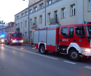 Pożar przy Kopernika. Zapaliła się szafka na klatce schodowej
