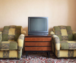 Te amerykańskie seriale królowały w Polsce w latach 90. AI wskazuje lidera