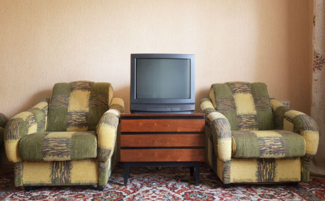 Te amerykańskie seriale królowały w Polsce w latach 90. AI wskazuje lidera