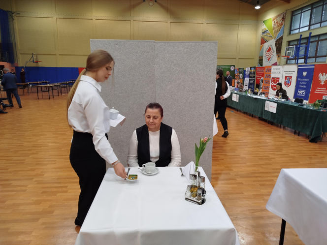 Już po raz ósmy w Siedlcach rywalizowali młodzi kelnerzy z całej Polski