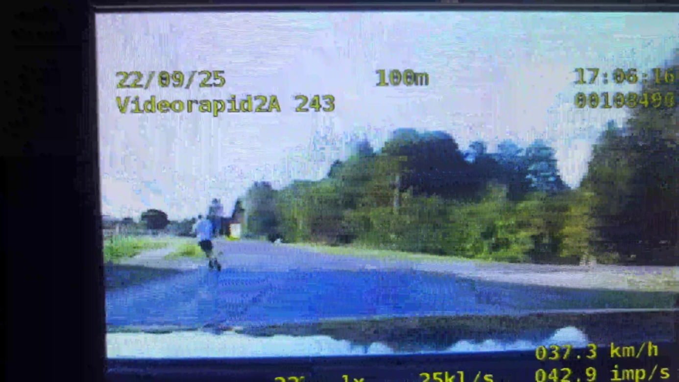 14-latek uciekał na hulajnodze przed policją