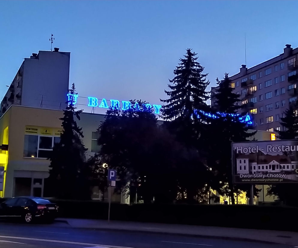 Historyczny neon znów rozświetla ulice Kalisza