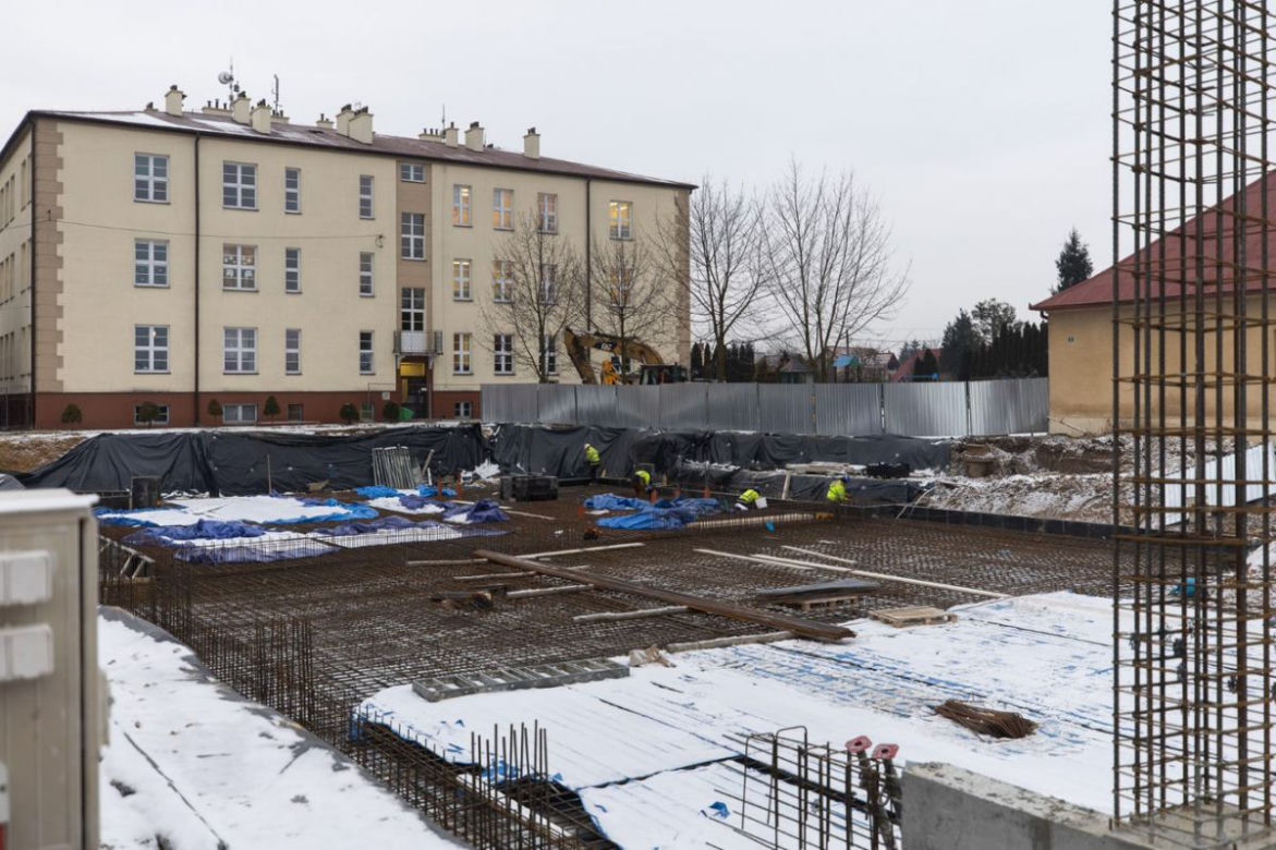 Szkoła na osiedlu Staromieście będzie rozbudowana. Prace już ruszyły [ZDJĘCIA]