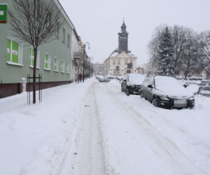 Zima nie odpuszcza. Pogodowy armagedon w podkarpackich miastach [ZDJĘCIA]