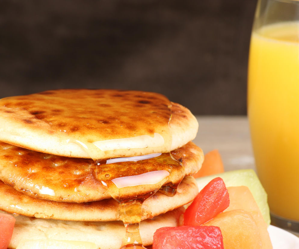 Śniadanie jak w Szkocji? Te puszyste placuszki zrobisz w 15 minut. Lepsze niż zwykłe naleśniki!