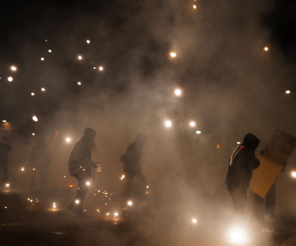 Minneapolis: Strzelanina i protesty. Agent federalny postrzelił mężczyznę
