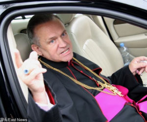 Prałat masturbował się przy nas
