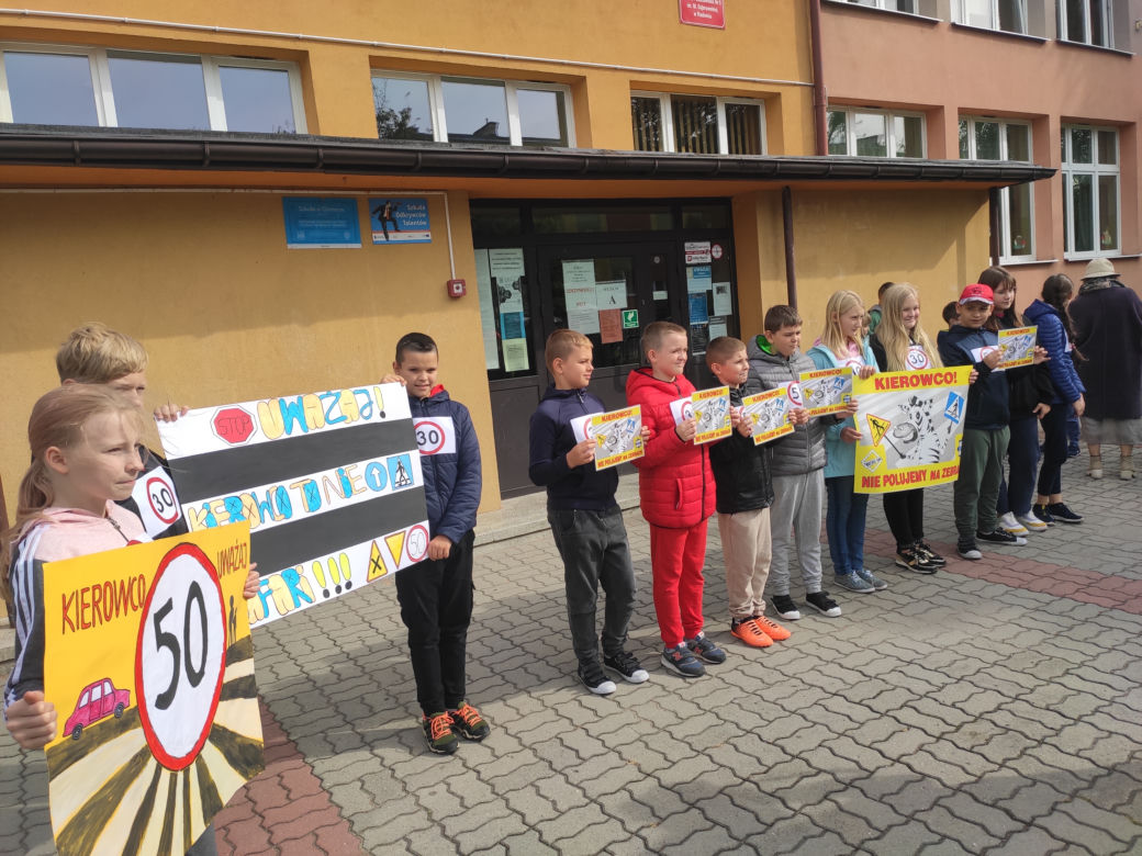 Happening "Kierowco! nie polujemy na zebrach!"