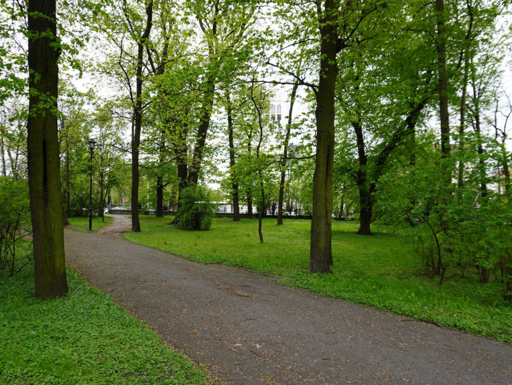 Park Bronowice wiosną 2024