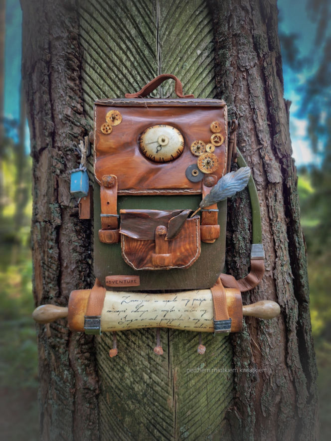 "Pędzlem, młotkiem, kwiatkiem" - bajkowe dzieła Kasi