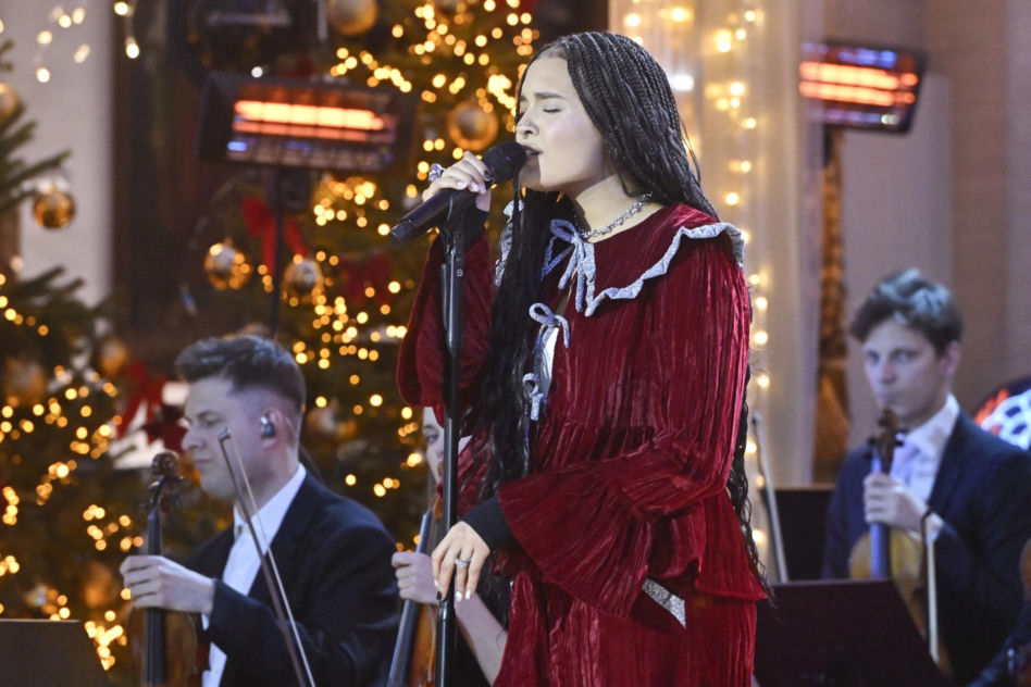 Koncert kolęd w TVN. Ewa Bem nie do poznania