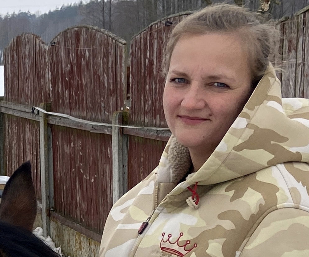 Rolnicy. Podlasie. Emilia Korolczuk z ukochanym na zakupach. Selfie w przymierzalni. Internautka: Ślicznie wyglądacie