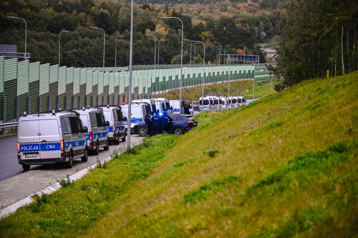 Poszukiwany ojciec zamordowanego Olusia może być uzbrojony. Dodatkowe środki bezpieczeństwa