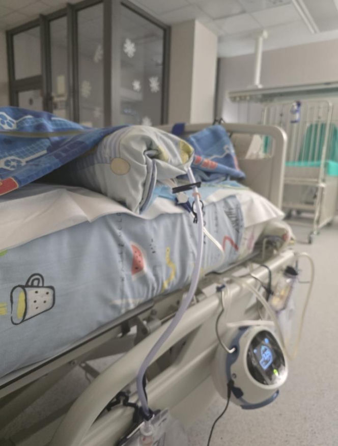 Zabawa petardami zamieniła dom w ruinę. 14-letni Szymon walczy o zdrowie!