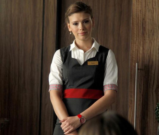 Hotel 52 sezon 7. Sara (Klaudia Halejcio)