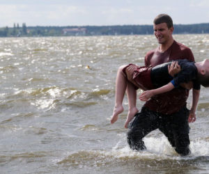 Dramatyczne sceny w M jak miłość. Mateusz rzuci się na ratunek tonącemu dziecku