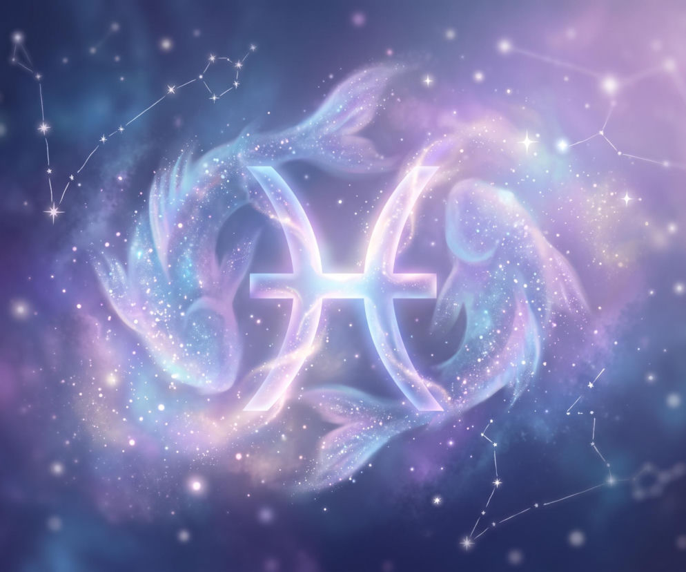 Symbol zodiaku Ryb na tle gwieździstego nieba. O dzisiejszym horoskopie dla Ryb przeczytasz w serwisie Eska.