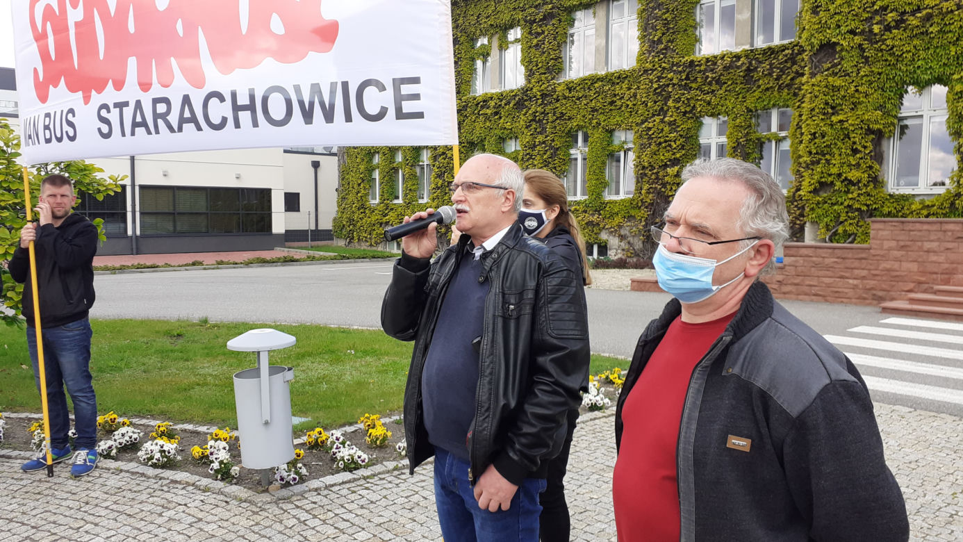 Pikieta w MAN-ie. Związkowa "Solidarność" w MAN BUS nadal protestuje!