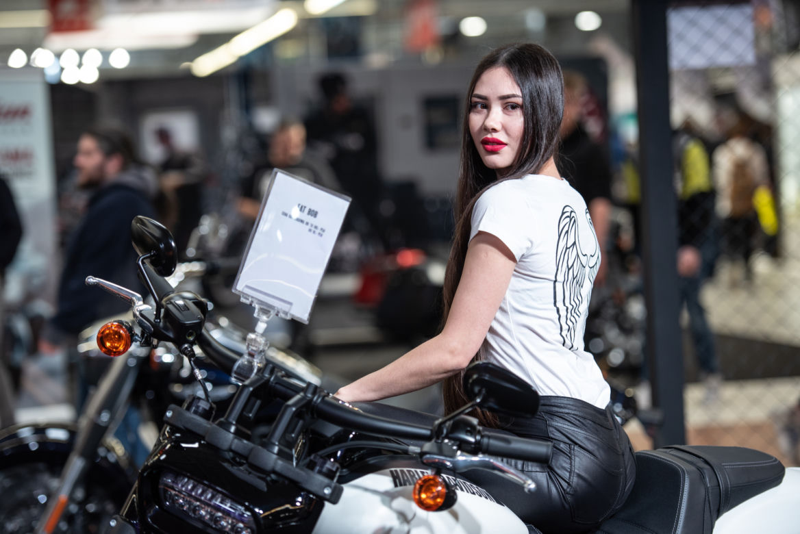 hostessy na Warsaw Motorcycle Show 2019 - GALERIA