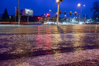 Gołoledź paraliżuje Polskę