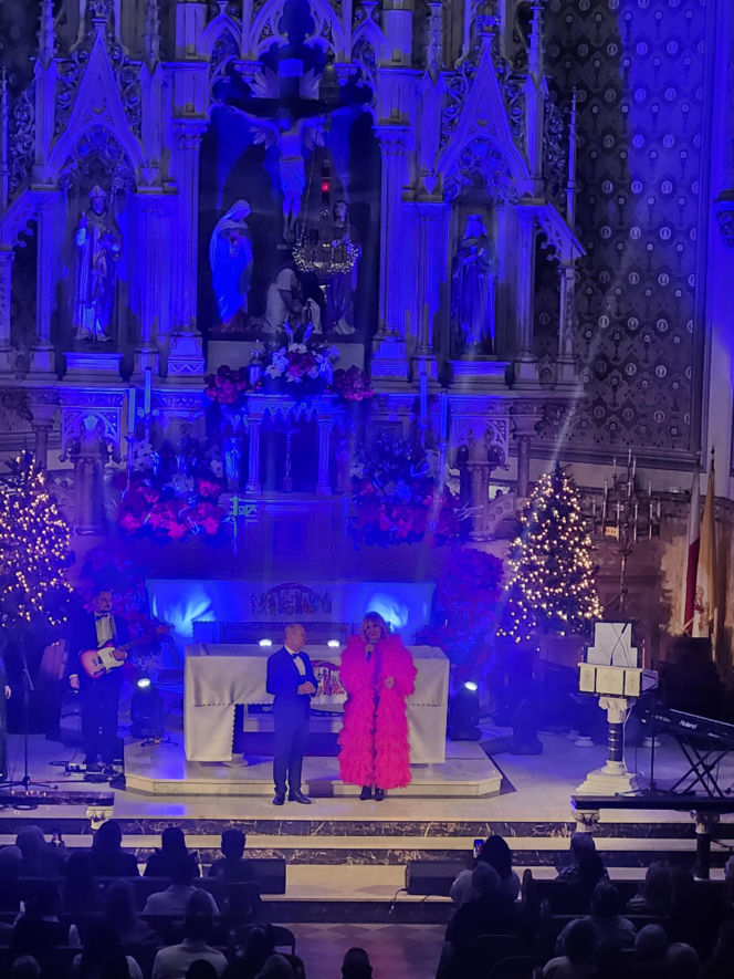 Wielkie Kolędowanie z gwiazdami na Greenpoincie