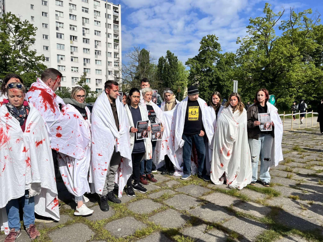 Protest na Cmentarzu Mauzoleum Żołnierzy Radzieckich w Warszawie (9.05.2025)