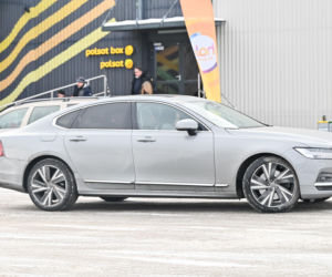 Justyna Steczkowska boso na śniegu