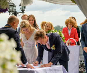 Przyjaciółki, odc. 170: Julka (Nicole Bohgdanowicz), Antek (Maciej Zuchowicz), Staś (Antoni Borowski)