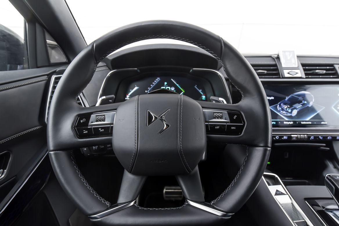 DS 7 Crossback E-Tense 300 4x4 Louvre