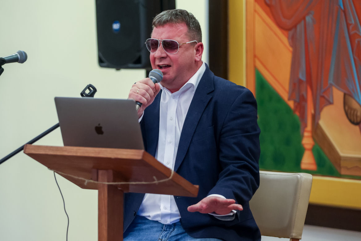 Michał Wójcik śpiewał dla podopiecznych hospicjum