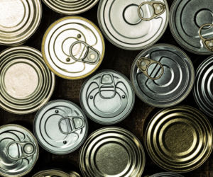 Gdzie wyrzucić puszki? Wielu Polaków ma z tym problem