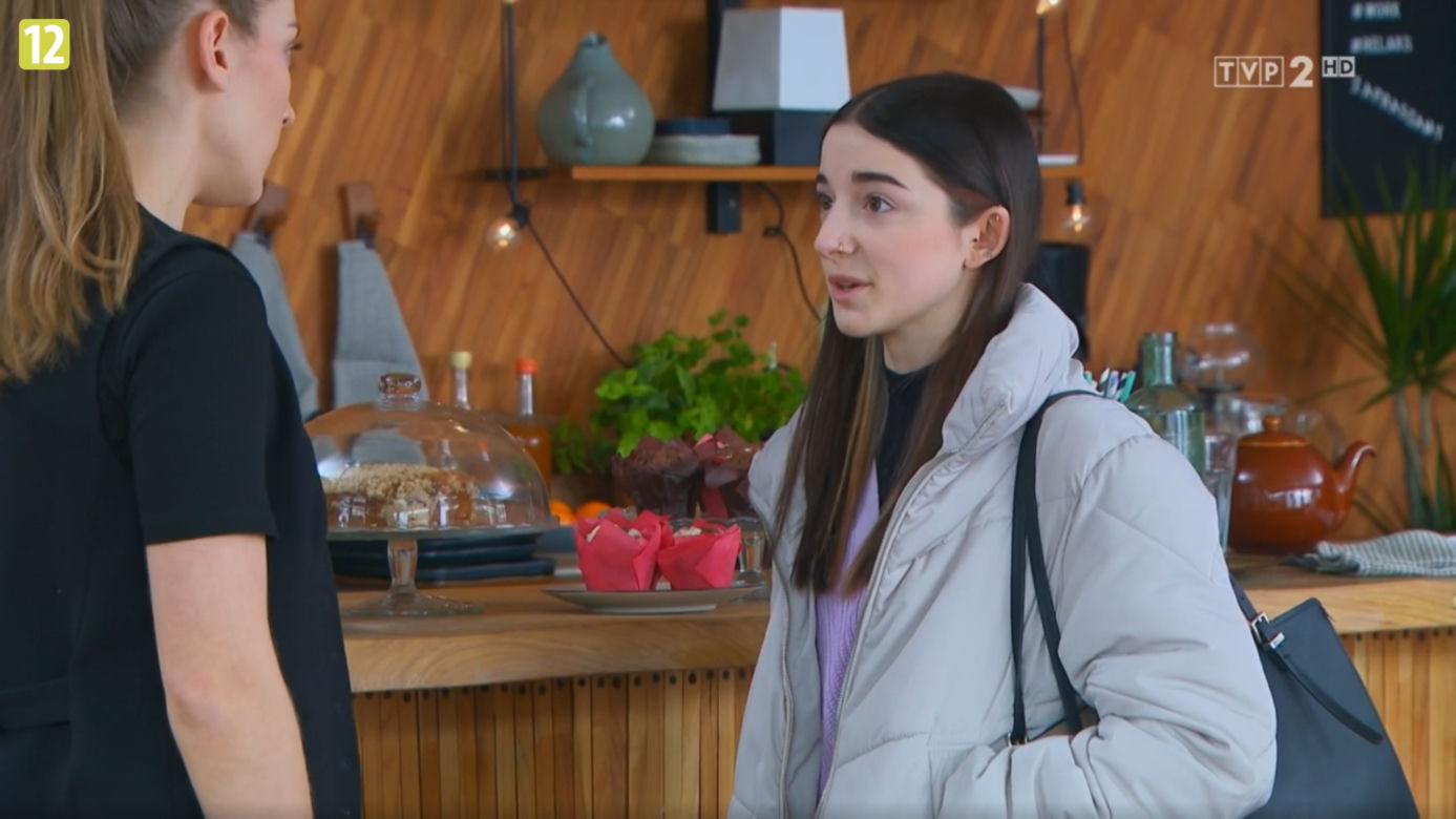 Barwy szczęścia, odc. 2499: Luiza (Julia Zielińska), Renata (Ania Mrozowska)