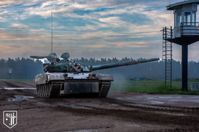 "Zawiszacy" za sterami legendy. Nowi kierowcy czołgów PT-91 w 15. Brygadzie