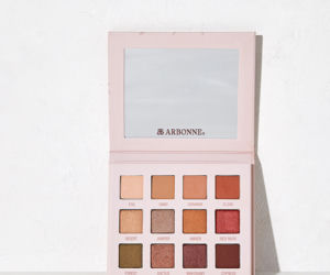 Cherry Blossom It's All in the Eyes - Paleta cieni do powiek