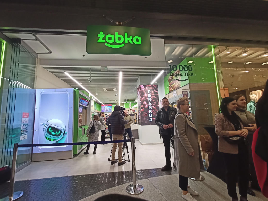 Otwarcie jubileuszowego sklepu Żabka