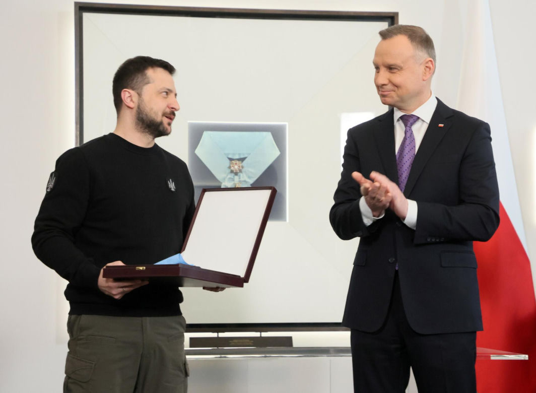 Prezydent Karol Nawrocki odebrał Order Orła Białego prezydentowi Ukrainy Wołodymyrowi Zełeńskiemu