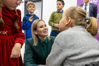 Marta Nawrocka w zieleni