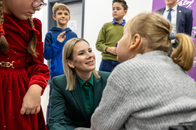 Marta Nawrocka w zieleni