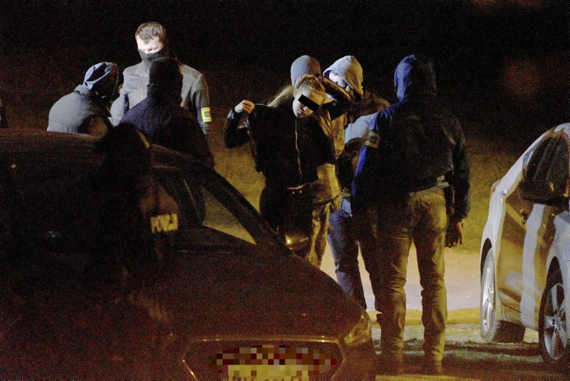 Przyjaciele strzelali do Kornelii, dusili ją i zakopali
