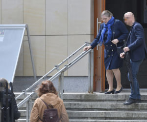 Pawłowicz modli się z ochroniarzem