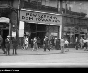 Katowice w okresie PRL. Zobacz zdjęcie [GALERIA]