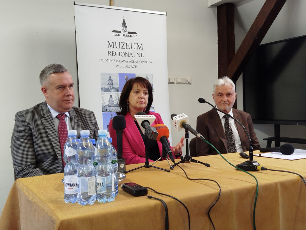 Dwór w Nowych Iganiach wymaga wielu prac renowacyjnych. W ostatnich latach na terenie dworu trwały prace przygotowawcze