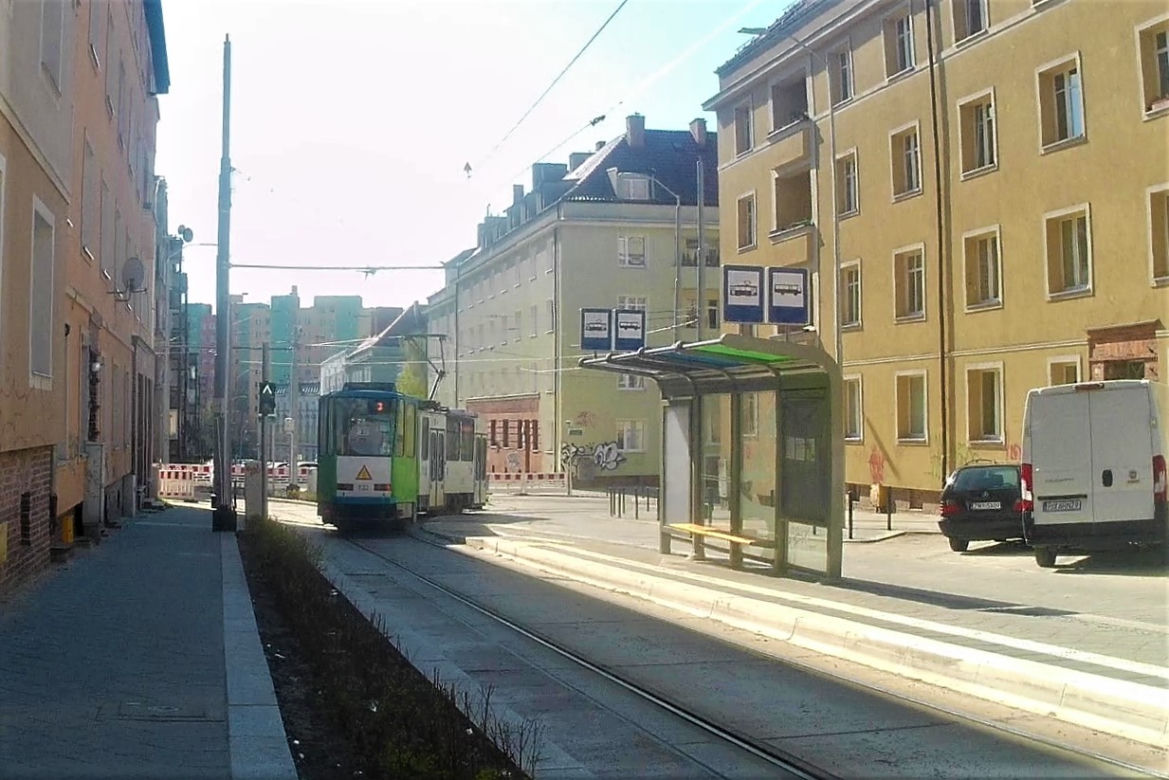 Dlaczego tramwaje jeżdżą tyłem? Niecodzienne manewry na szczecińskim Niebuszewie